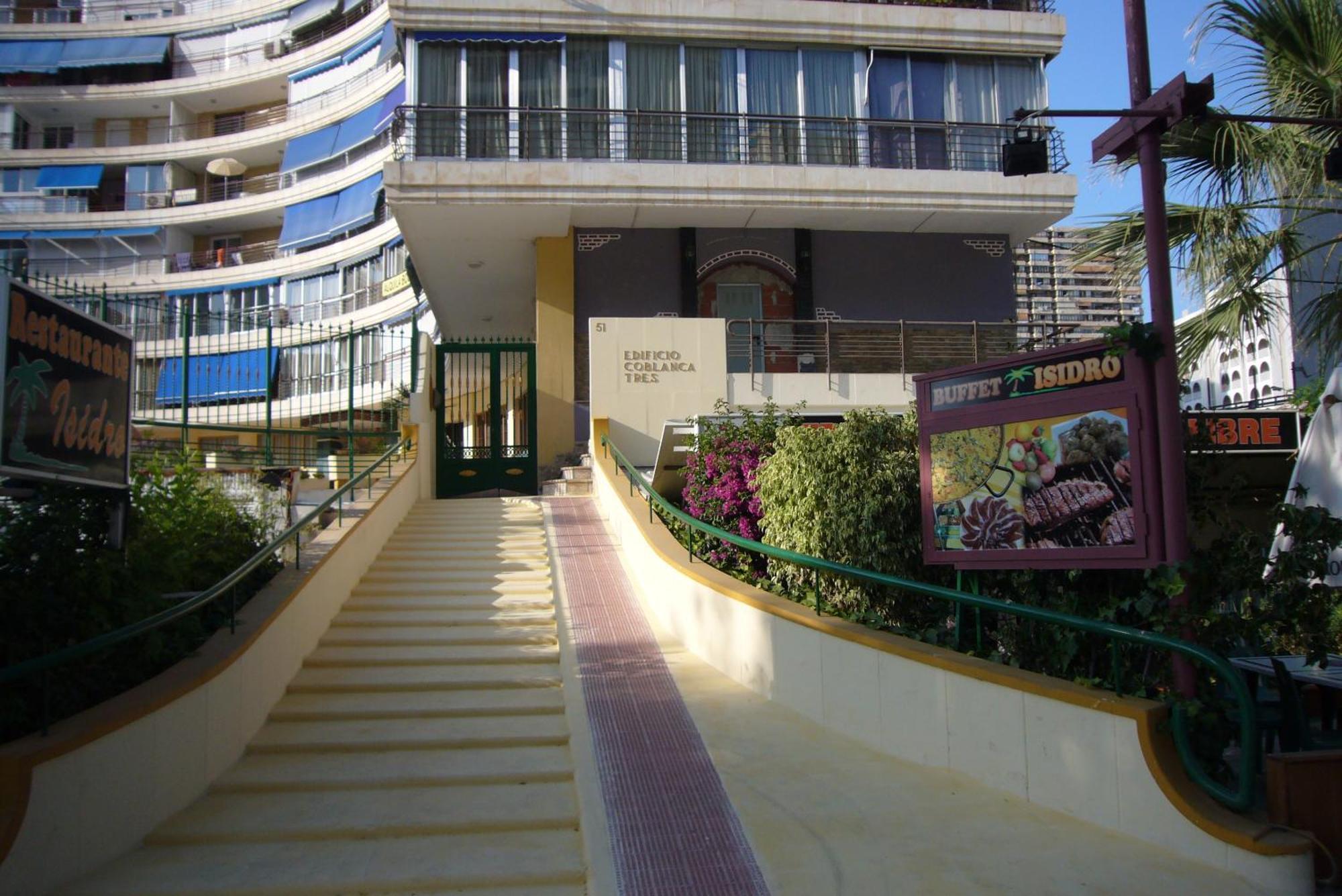 Coblanca 3 - Fincas Arena Benidorm Bagian luar foto