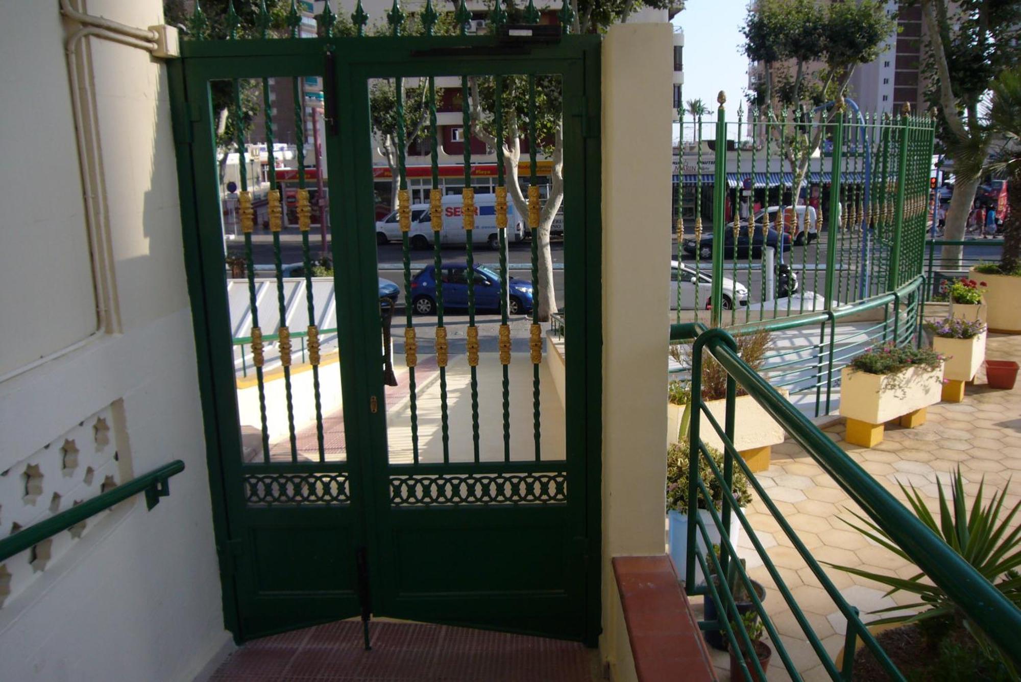 Coblanca 3 - Fincas Arena Benidorm Bagian luar foto